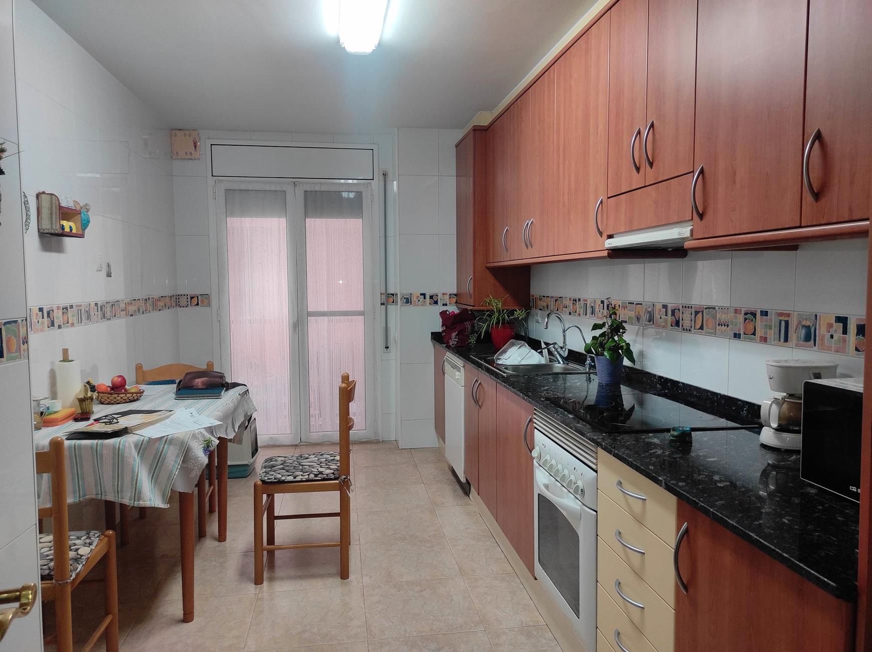 Cuina de Pis en venda en Callús amb Calefacció, Traster i Balcó