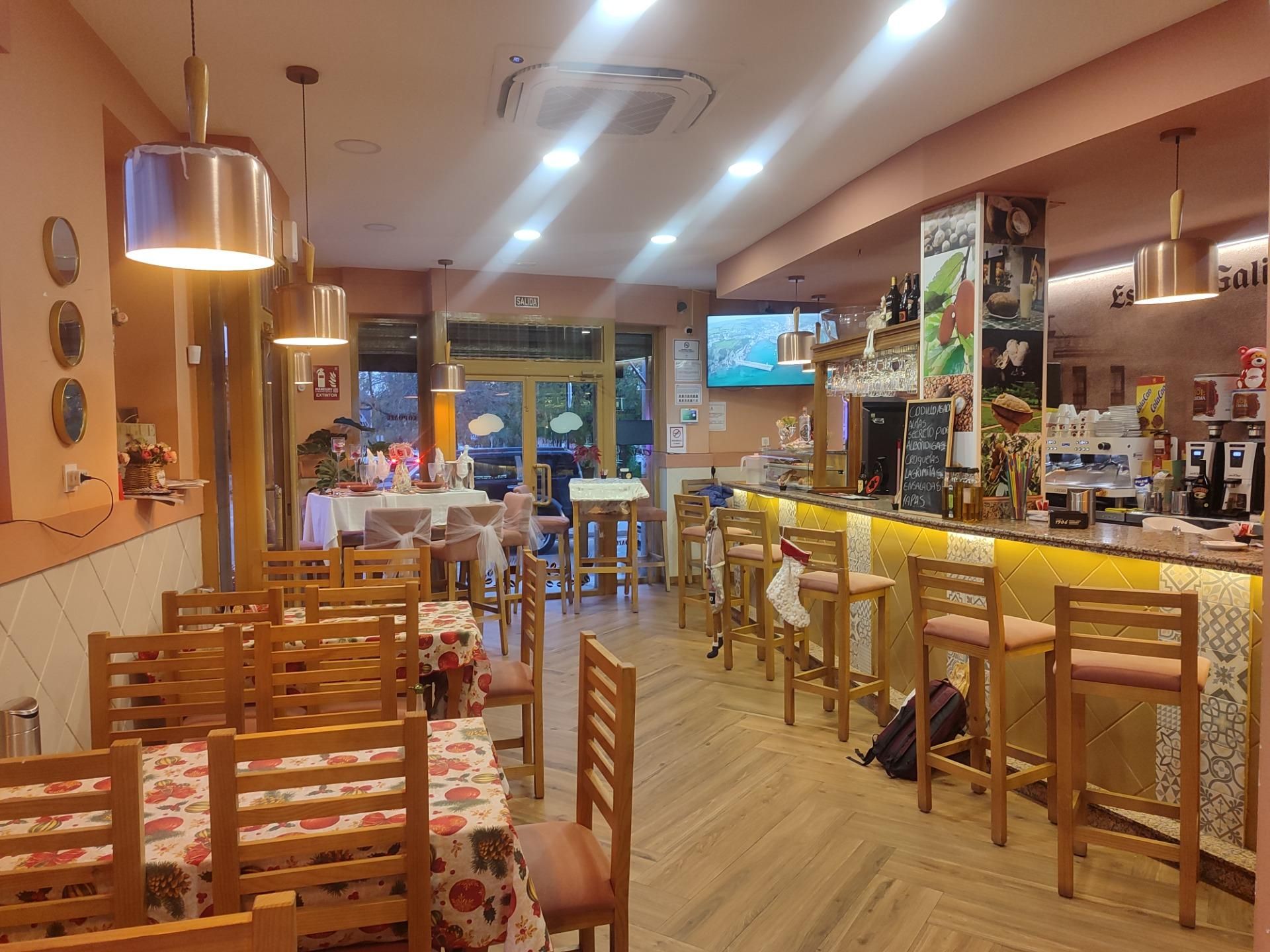 Premises to rent in  Granada Capital  with Air Conditioner and Furnished