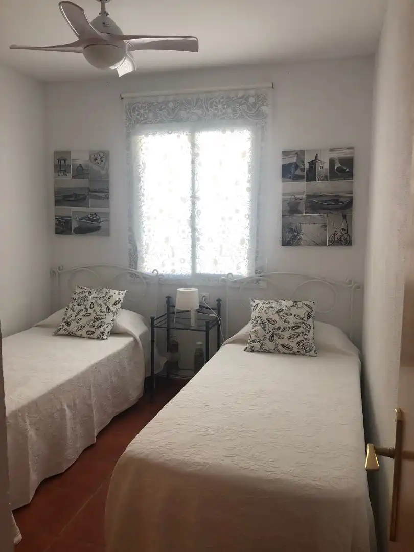 Bedroom of Apartments for rent in Chiclana de la Frontera  with Terrace, Furnished and Oven