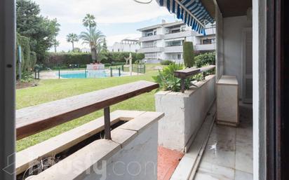 Jardí de Planta baixa en venda en Estepona amb Jardí privat, Terrassa i Piscina comunitària