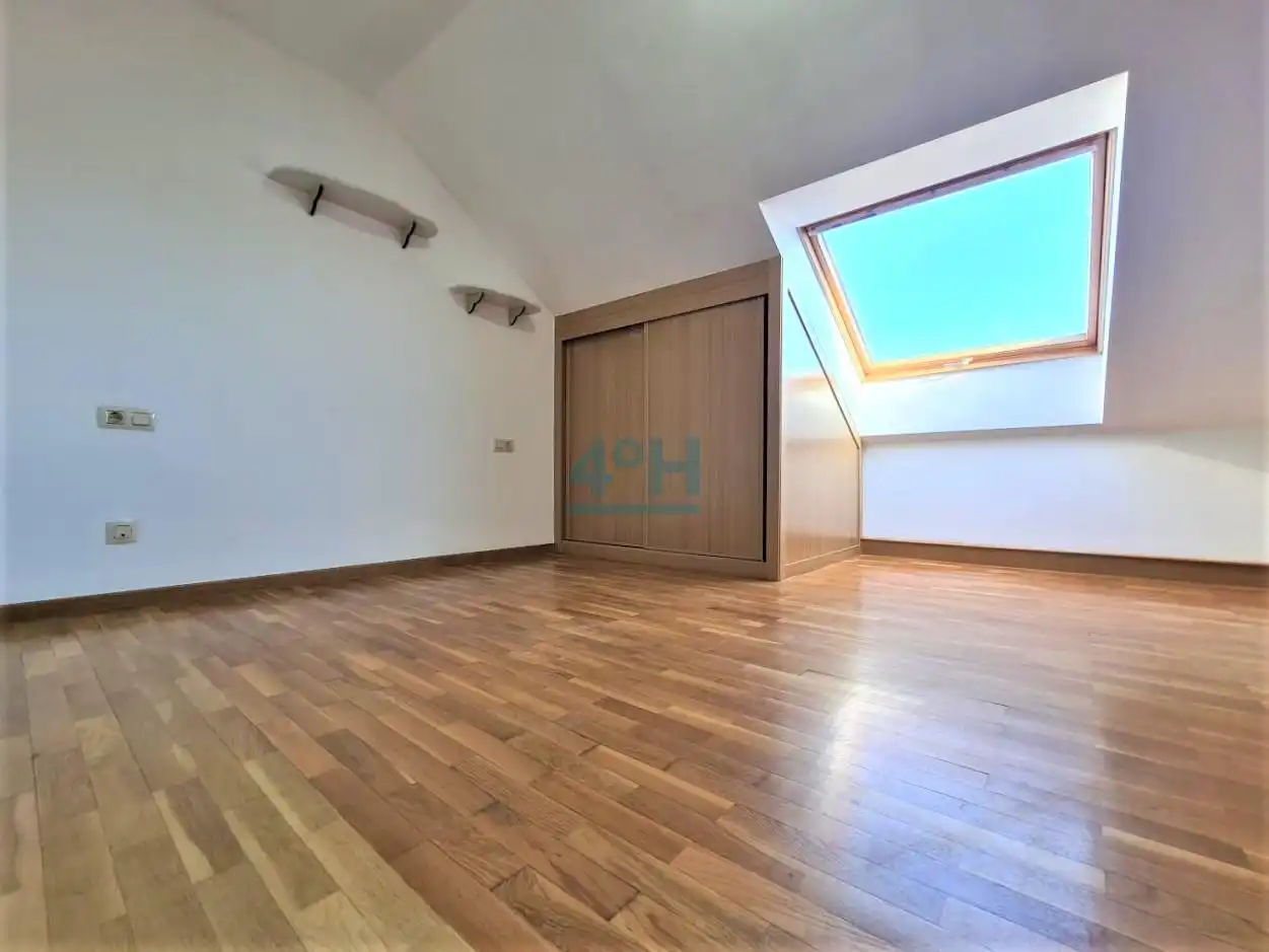 Bedroom of Duplexes for sale in Xinzo de Limia  with Heating and Storage room