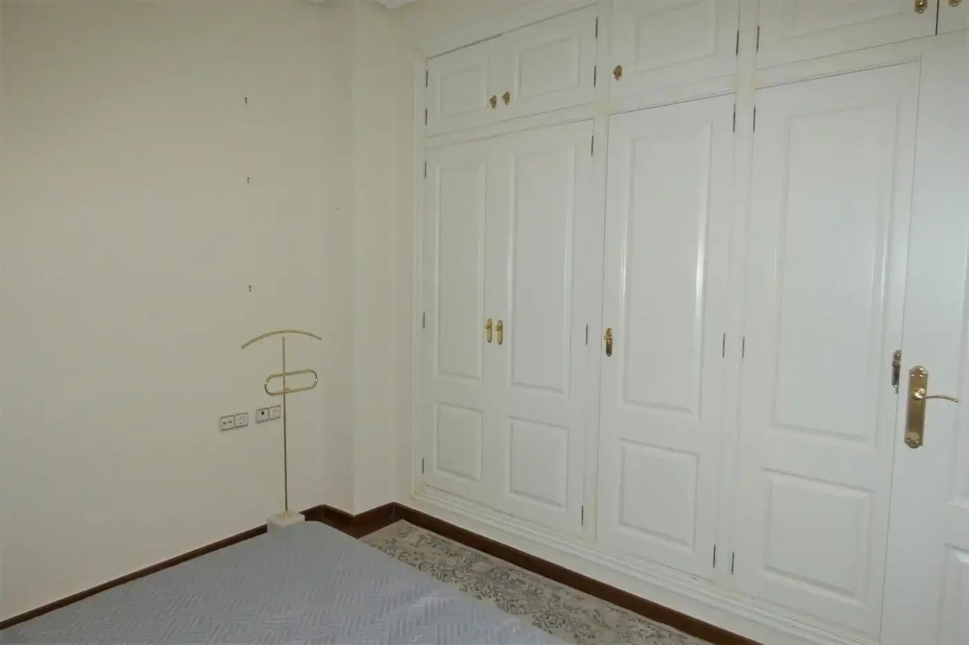 Bedroom of Flat for sale in Alicante / Alacant