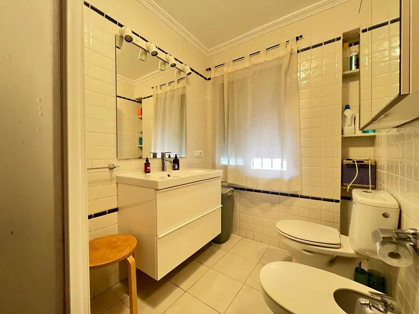 Bathroom of Flat for sale in Sevilla  with Air Conditioner, Furnished and Balcony
