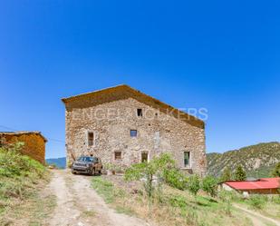 Vista exterior de Finca rústica en venda en La Nou de Berguedà amb Balcó