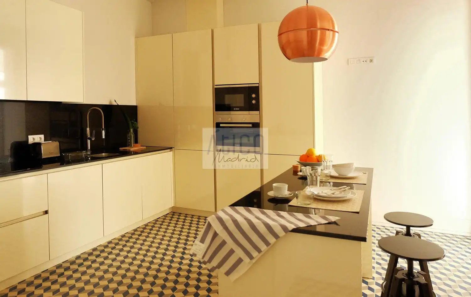 Cocina de Piso de alquiler en Madrid con Aire acondicionado, Calefacción y Terraza