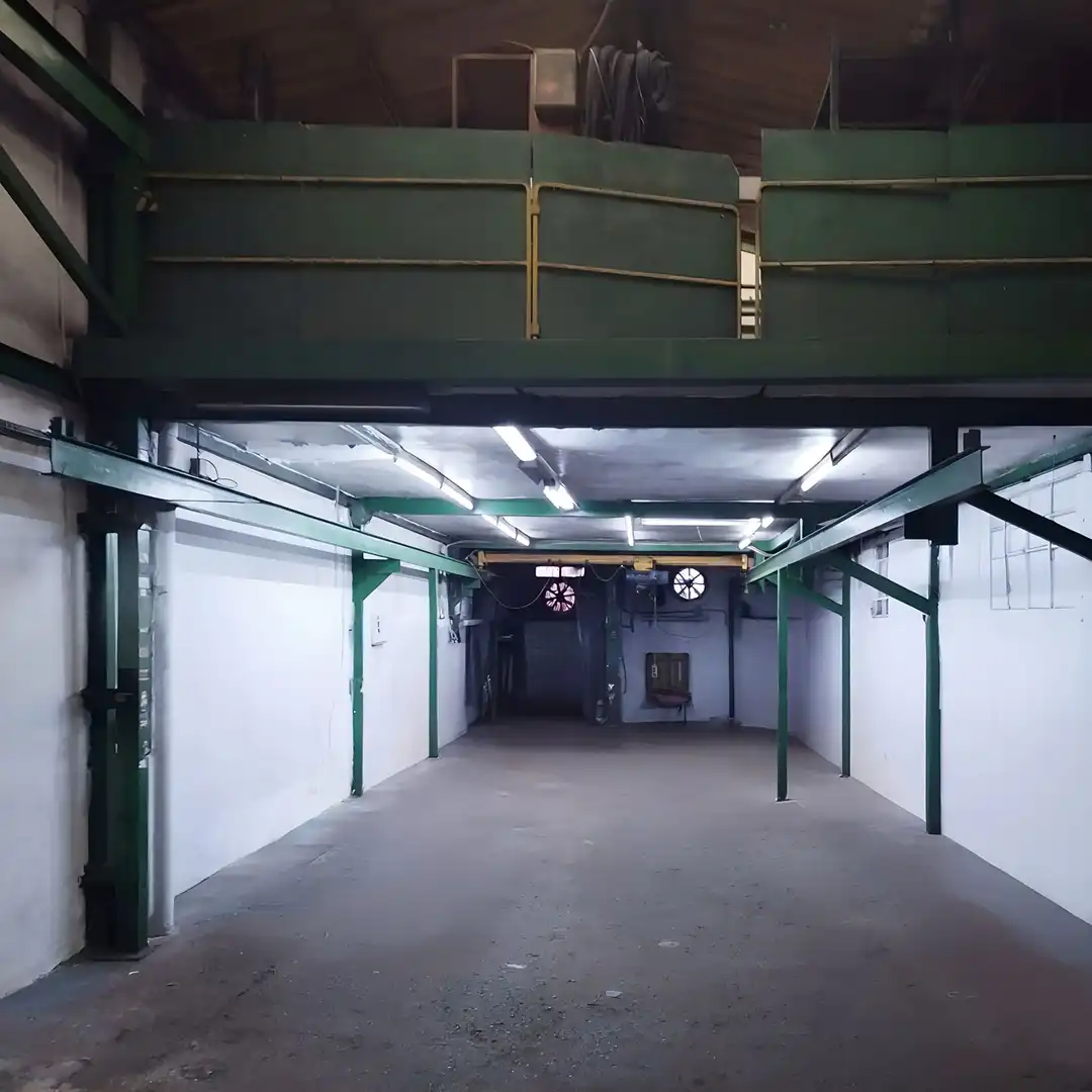 Nau industrial en venda en Santander