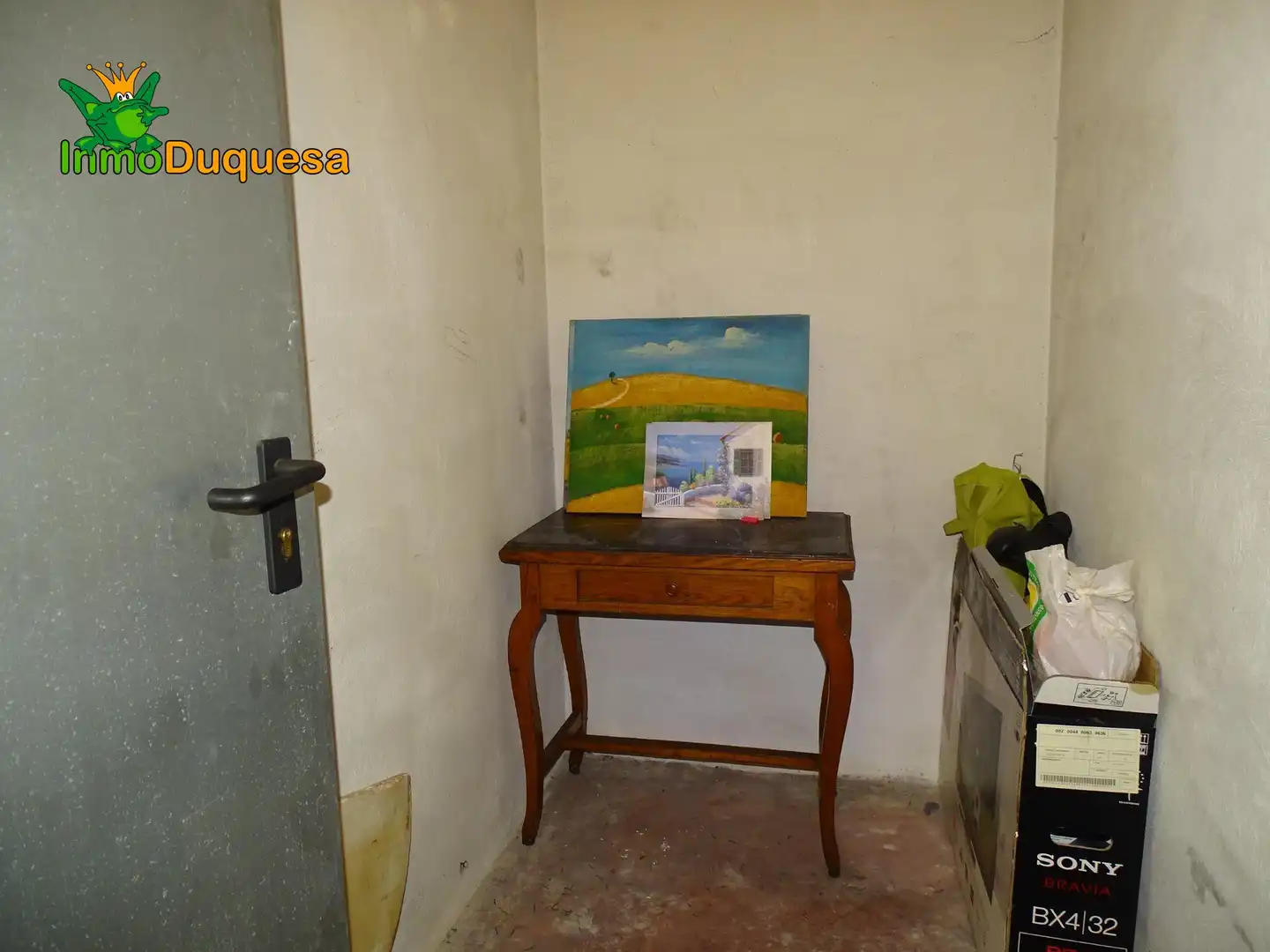 Kitchen of Flat for sale in Granada  with Air Conditioner, Heating and Storage room
