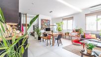 Sala d'estar de Apartament en venda en  Madrid Capital amb Aire condicionat i Calefacció