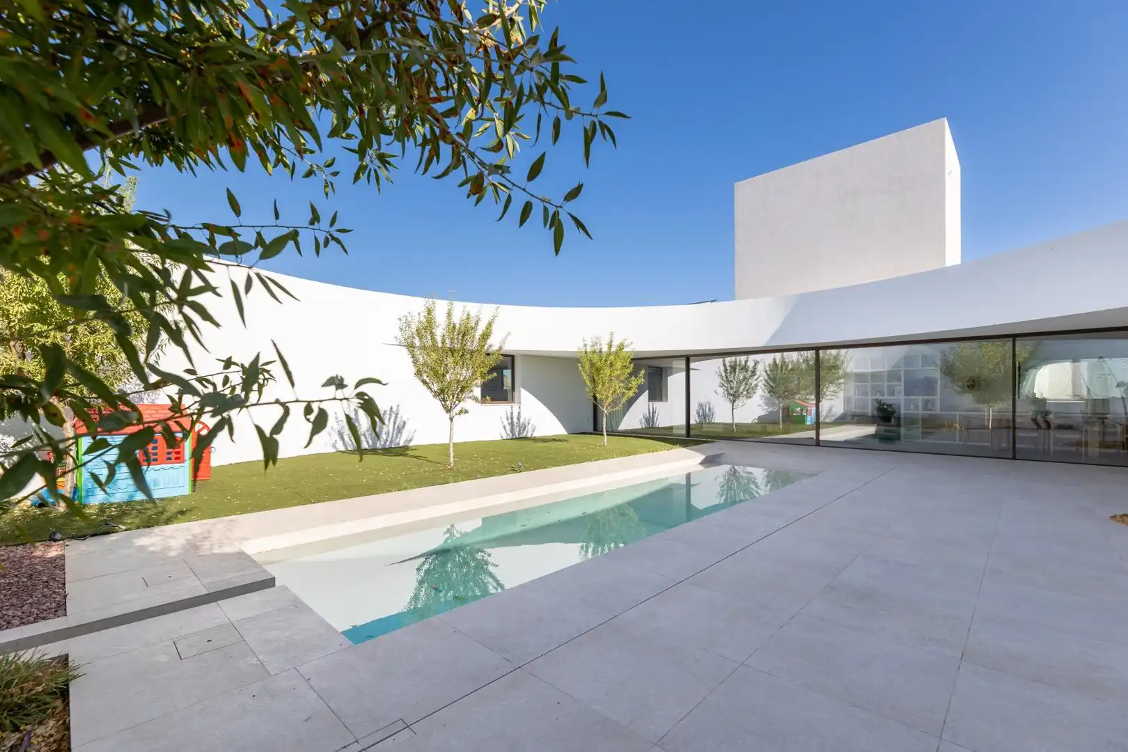 Piscina de Casa o chalet en venta en Albolote con Aire acondicionado, Calefacción y Jardín privado