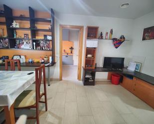 Sala d'estar de Pis en venda en La Granada