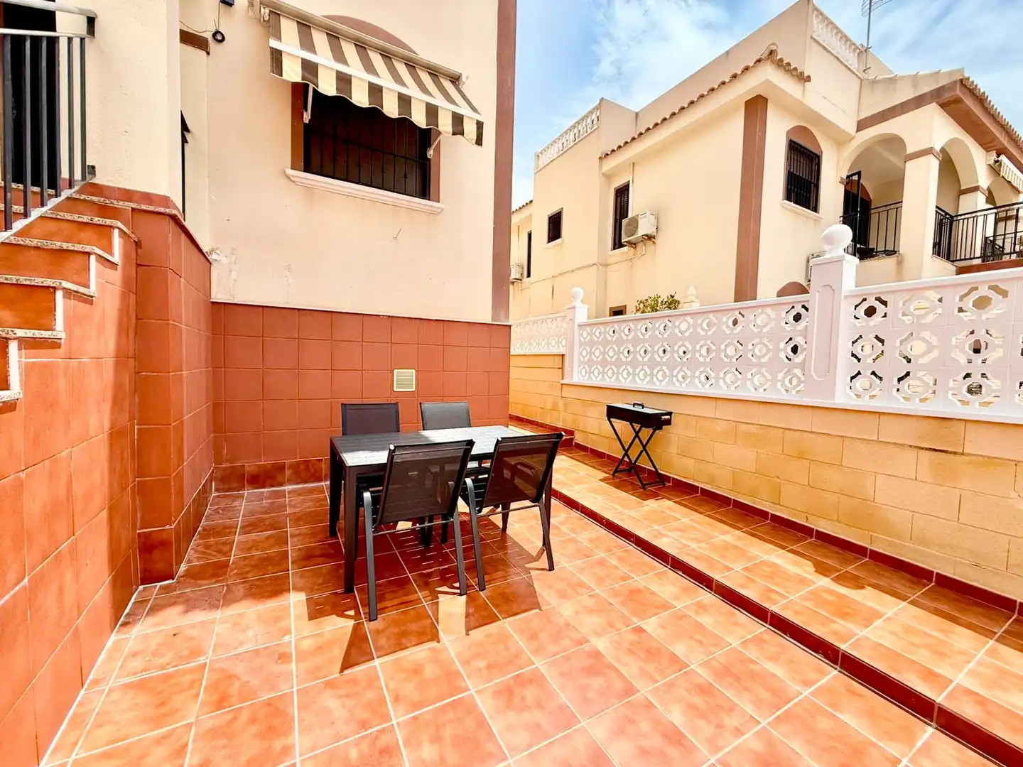 Terraza de Casa o chalet de alquiler en Torrevieja con Aire acondicionado, Amueblado y Horno