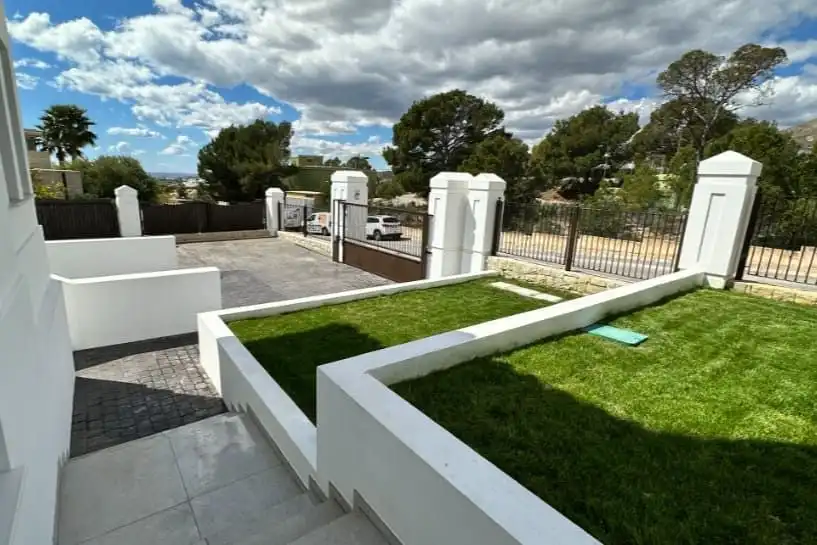 Casa amb piscina en venda a Golf Bahía, imagen 3