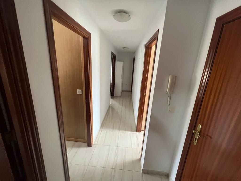 Flat for sale in  Melilla Capital  with Air Conditioner, Furnished and Oven
