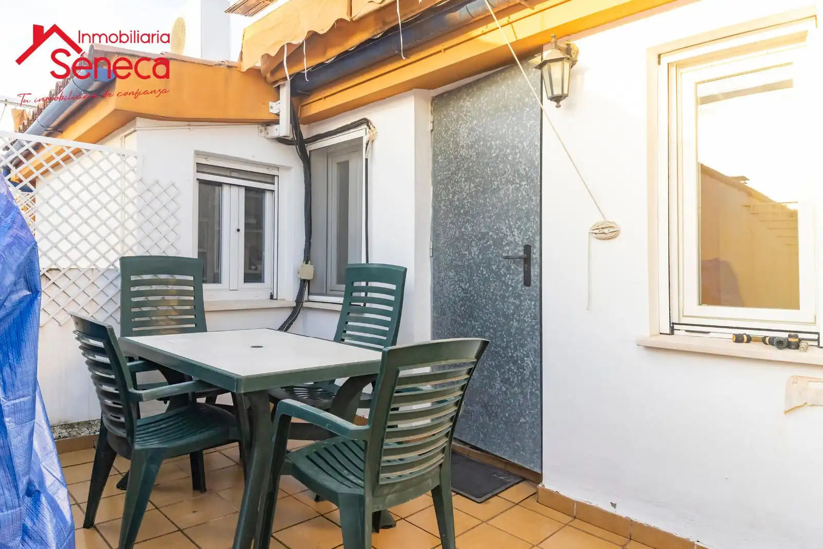 Terrasse von Einfamilien-Reihenhaus zum Verkauf in Córdoba mit Klimaanlage, Heizung und Terrasse