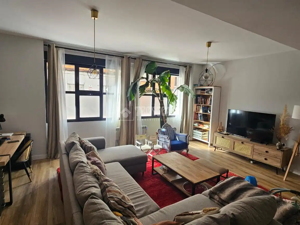 Wohnzimmer von Geschaftsraum zum Verkauf in Madrid mit Klimaanlage und Heizung
