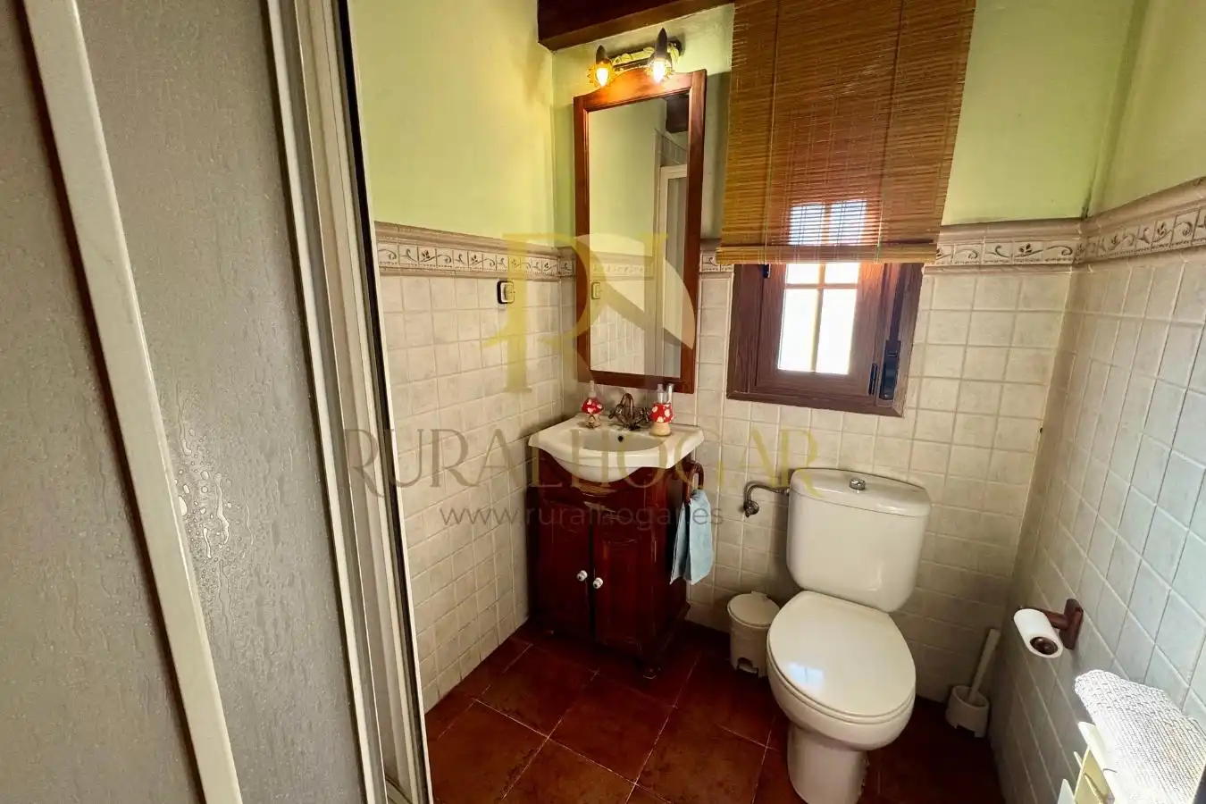 Baño de Casa o chalet en venta en Peralejos de las Truchas con Calefacción, Jardín privado y Parquet