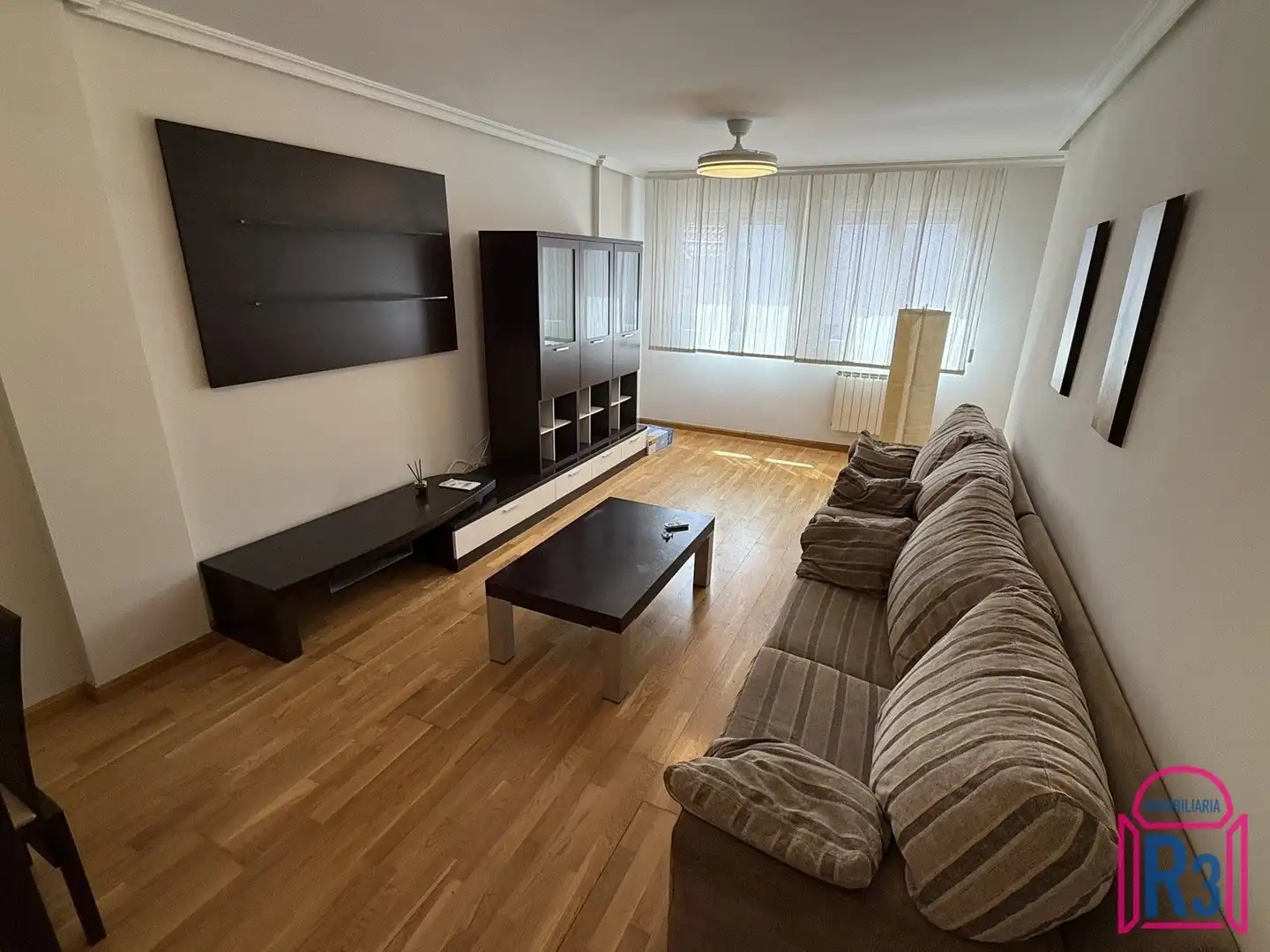 Wohnzimmer von Wohnung zur Miete in León Capital  mit Heizung, Terrasse und Abstellraum