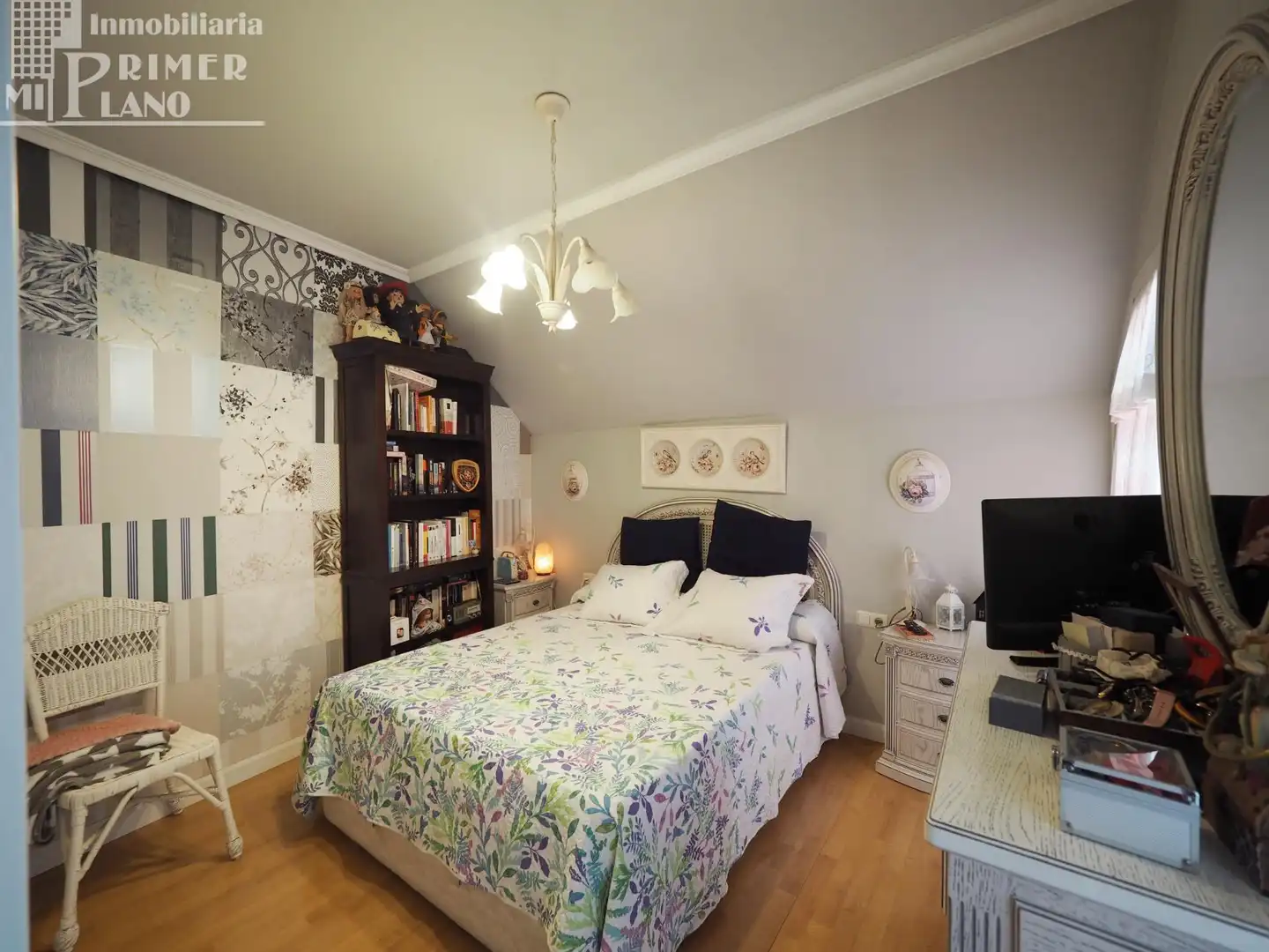 Habitación de Ático en venta en Tomelloso con Calefacción, Terraza y Trastero