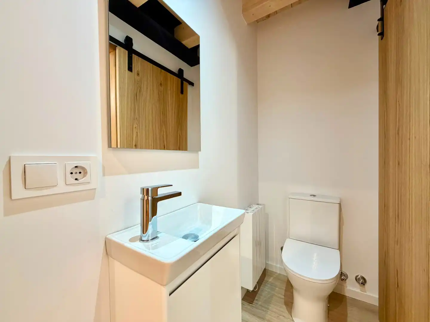 Bathroom of Duplexes for sale in Naut Aran  with Heating, Furnished and Balcony
