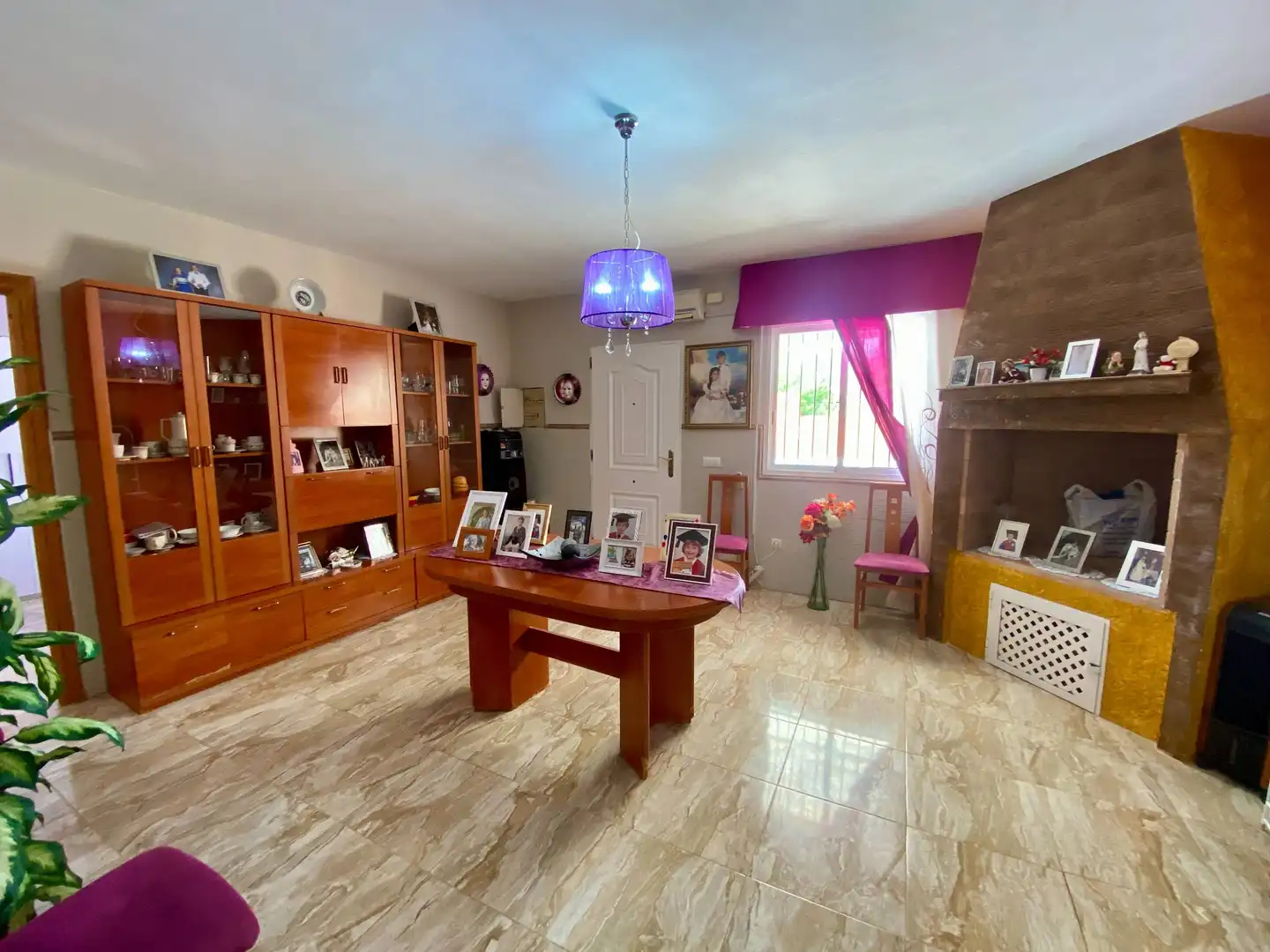 Sala d'estar de Casa o xalet en venda en Cartagena amb Aire condicionat, Calefacció i Jardí privat