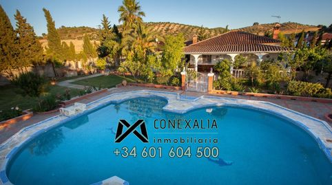 Chalet en venta en Navalagrulla, 4 dormitorios.