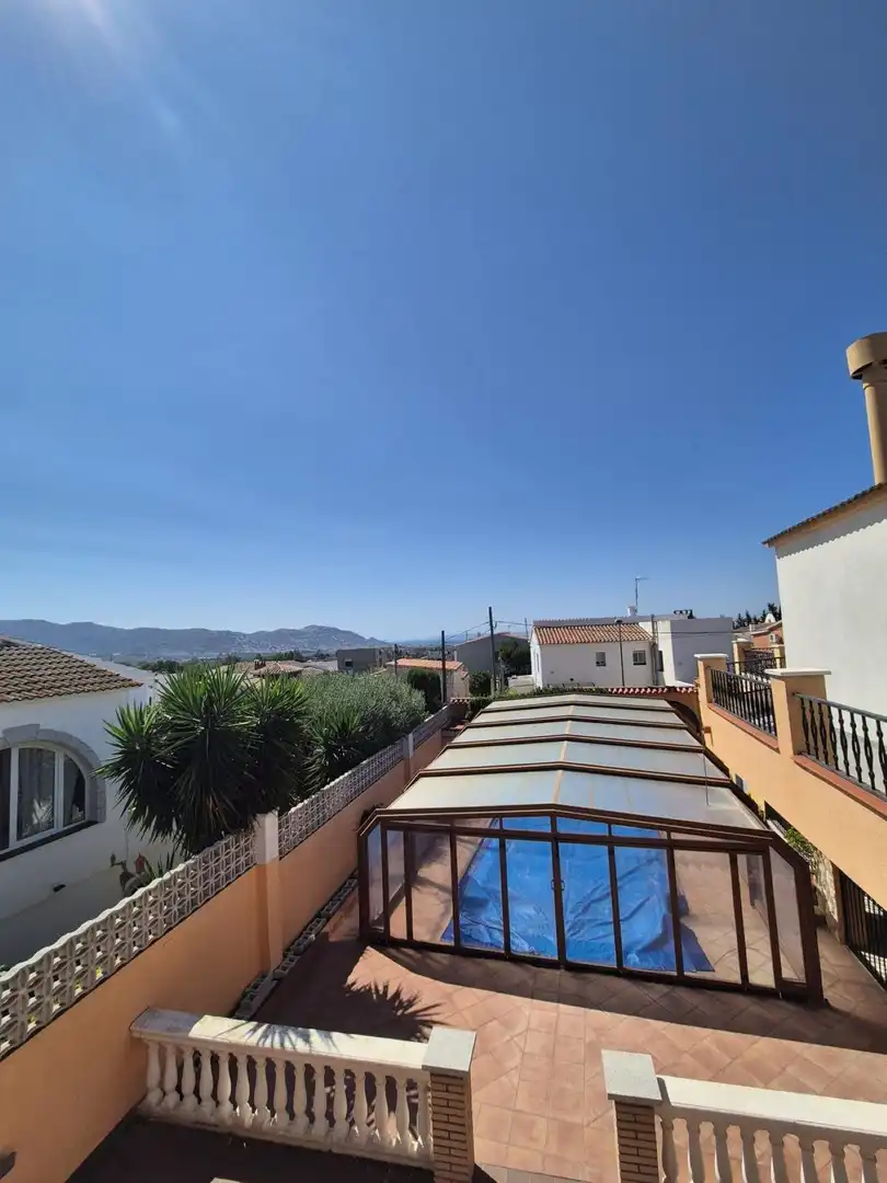 Vista exterior de Casa o xalet en venda en Roses amb Aire condicionat, Calefacció i Terrassa