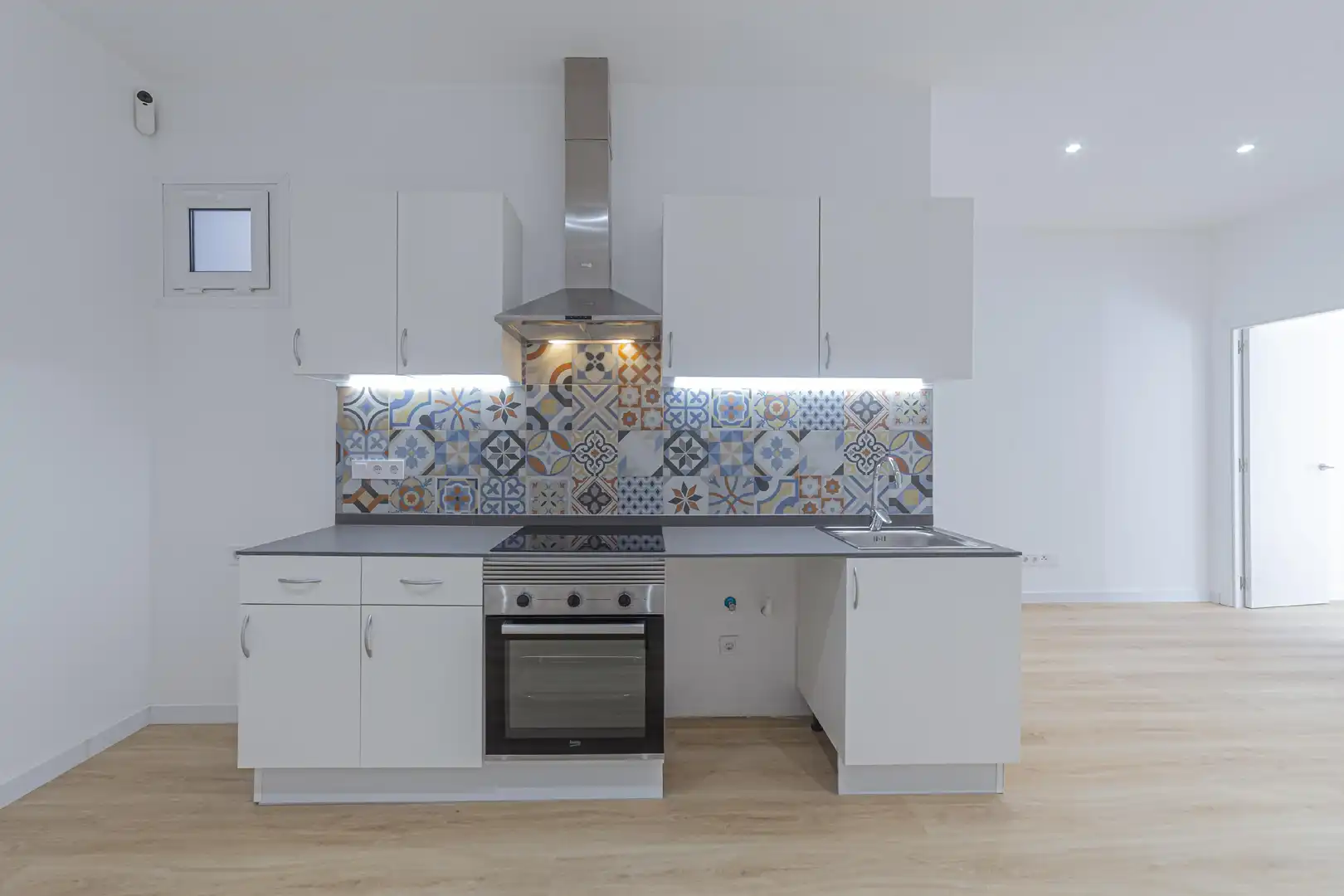 Cocina de Apartamento en venta en Barcelona con Aire acondicionado, Calefacción y Parquet