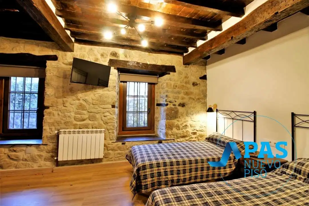 Bedroom of Houses for sale in Camaleño  with Heating, Private garden and Terrace