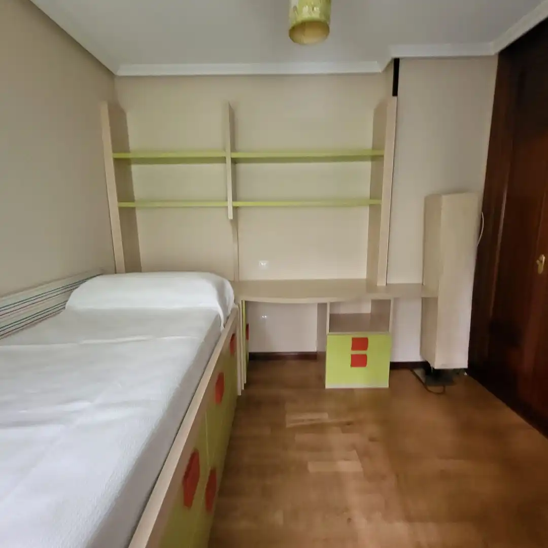 Dormitori de Pis en venda en Ávila amb Calefacció, Terrassa i Traster