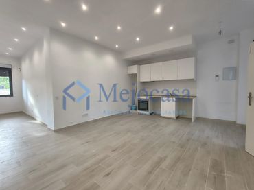 Flat with lift for sale in Calle de Medina de Pomar