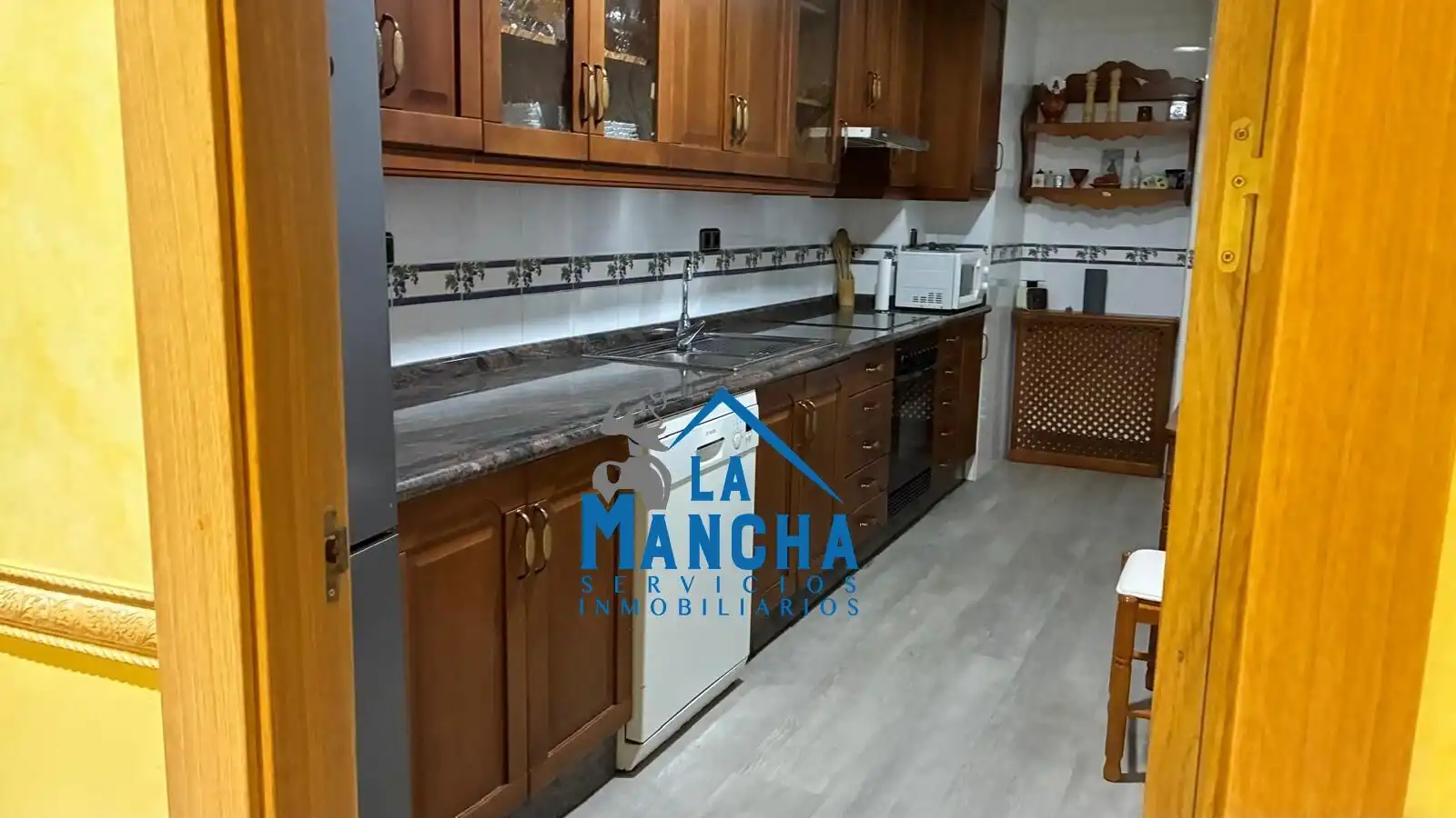Flat with terrace to rent in Calle DIEGO DE VELAZQUEZ, imagen 19