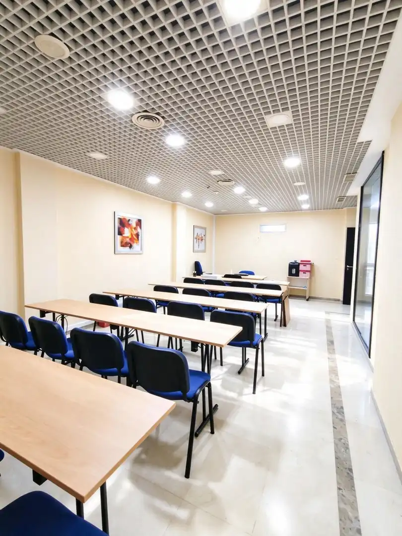 Office space with lift for sale in Casco Antiguo, imagen 19