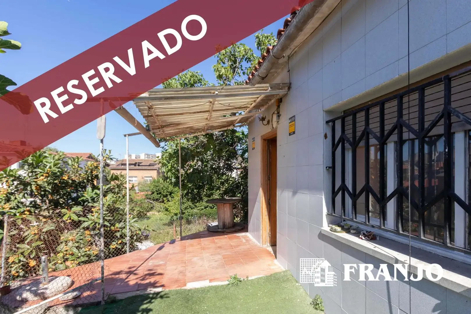 Vista exterior de Casa o chalet en venta en Barberà del Vallès