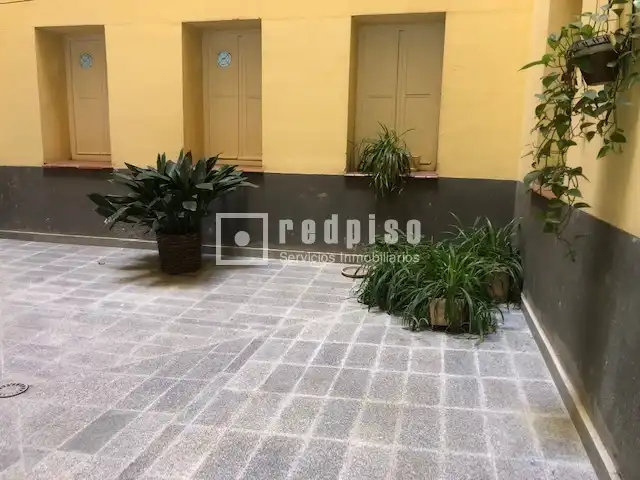 Vista exterior de Piso en venta en Madrid