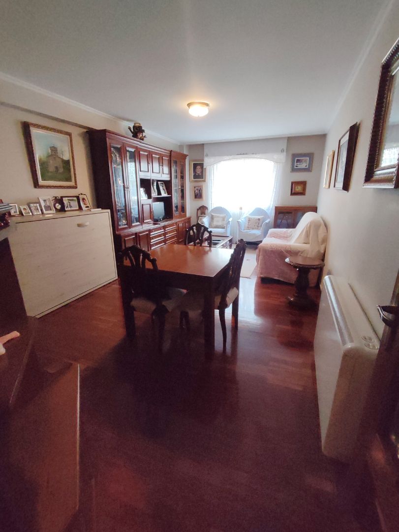 Dining room of Duplex for sale in A Coruña Capital   with Heating, Parquet flooring and Oven