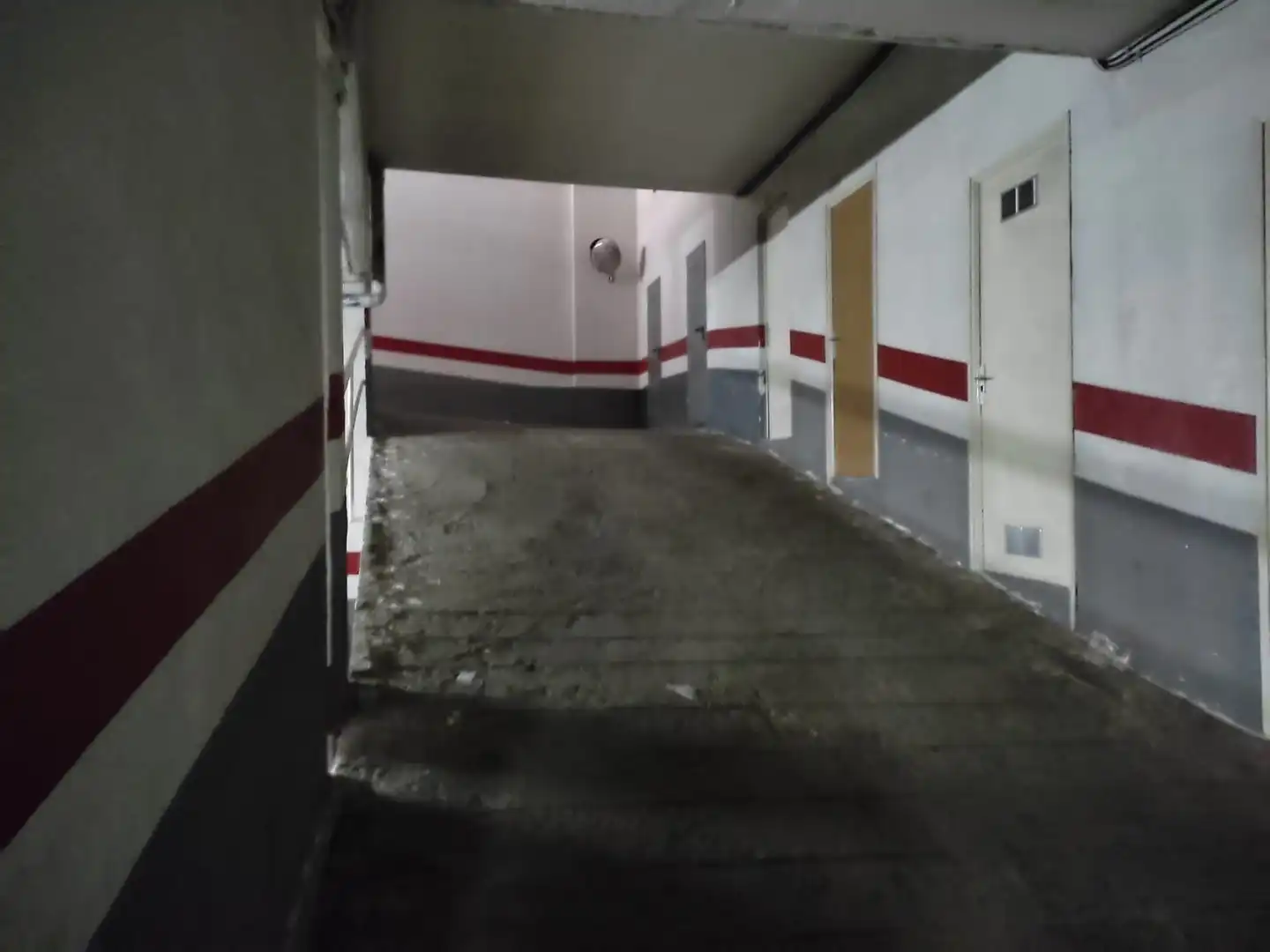 Parking of Garage for rent in Girona