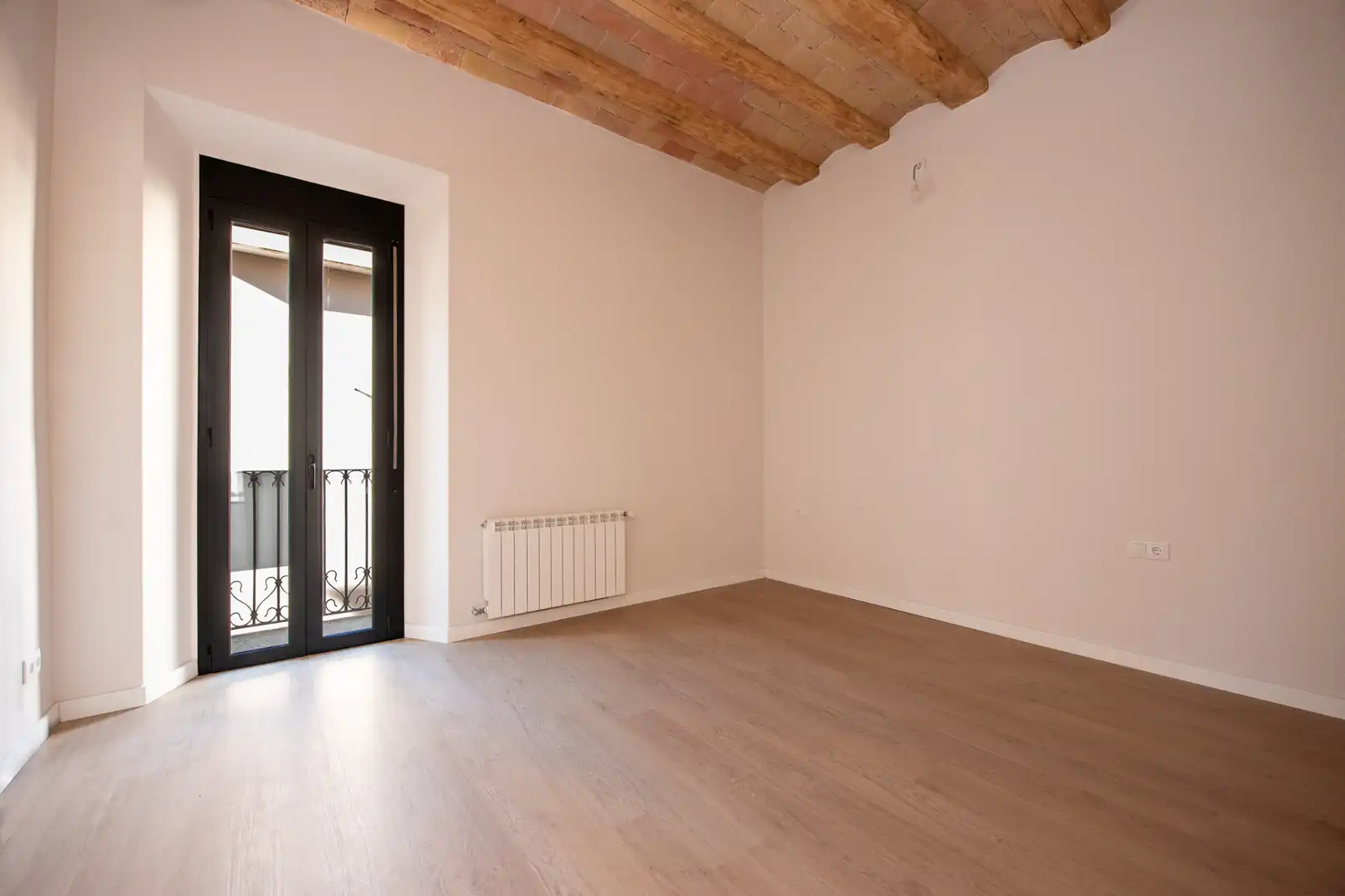 Detached homes for sale in Eixample