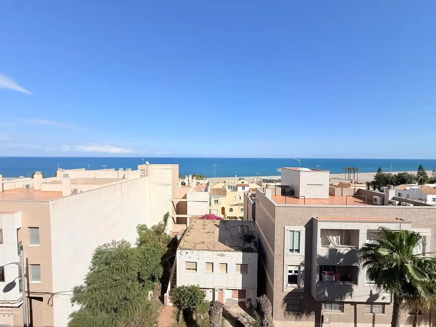 Exterior view of Attic for sale in Roquetas de Mar  with Terrace