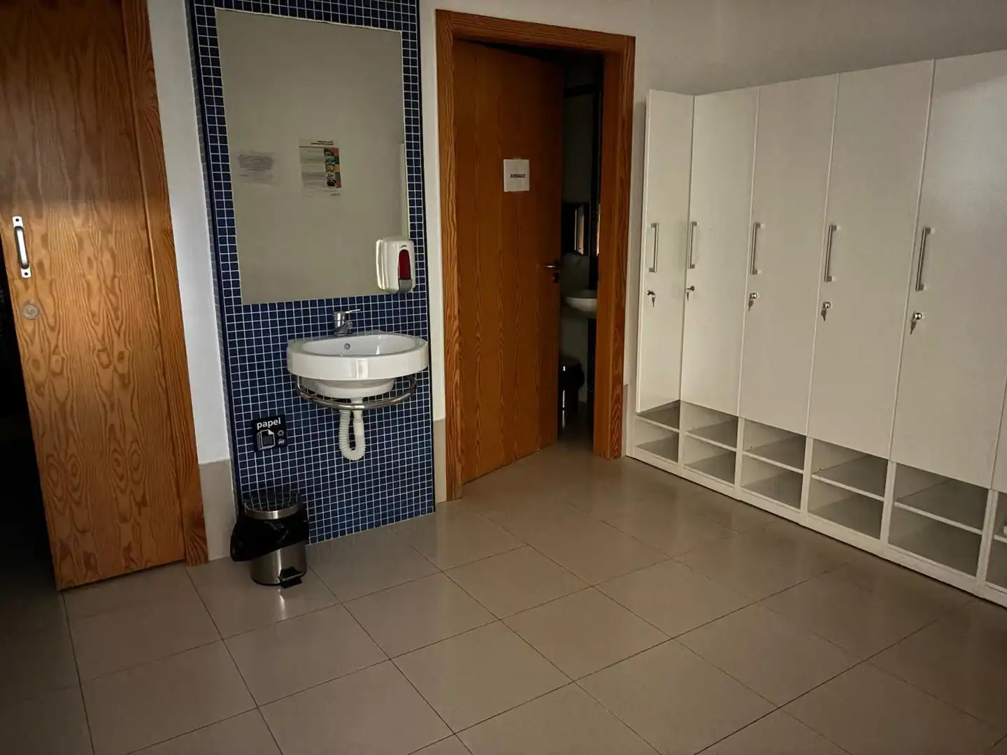 Baño de Nave industrial en venta en Cabra