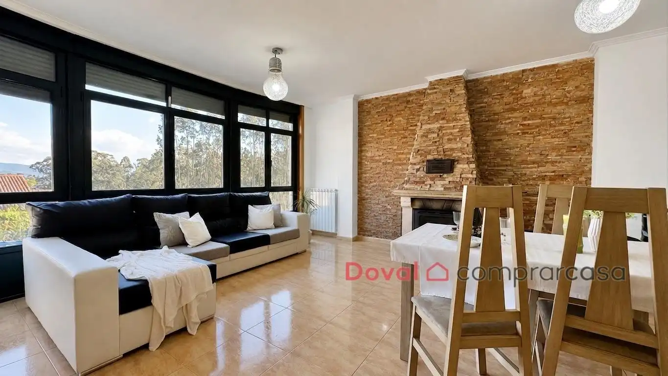 Sala d'estar de Casa o xalet en venda en Salceda de Caselas amb Calefacció, Jardí privat i Terrassa
