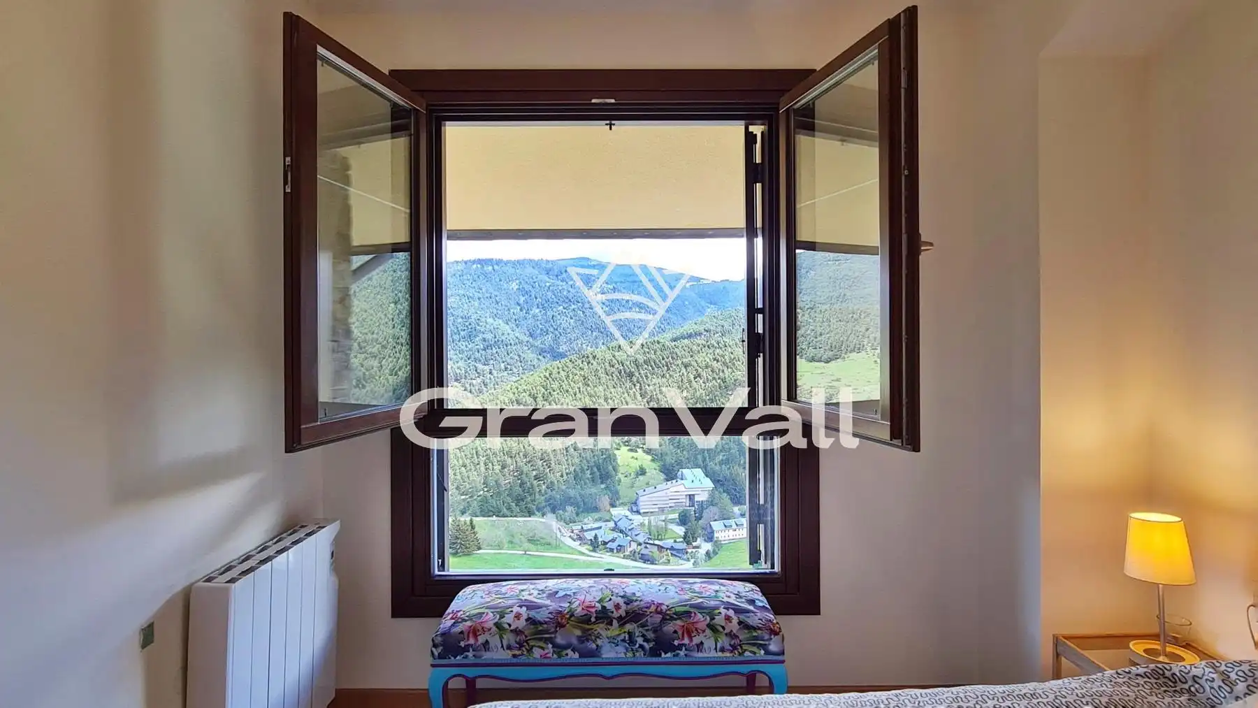 Dormitori de Dúplex en venda en Alp amb Calefacció, Traster i Balcó