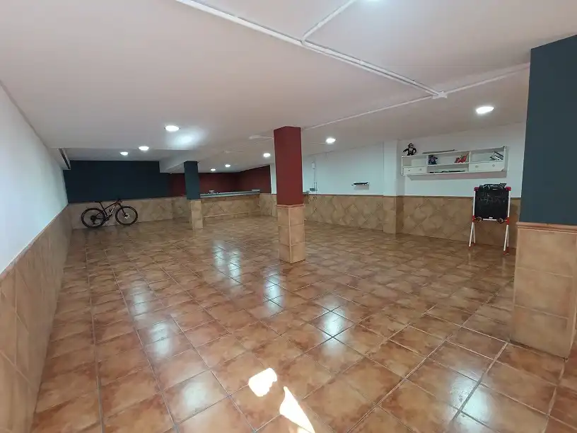 Casa adosada en venda en Hellín amb Aire condicionat, Calefacció i Terrassa