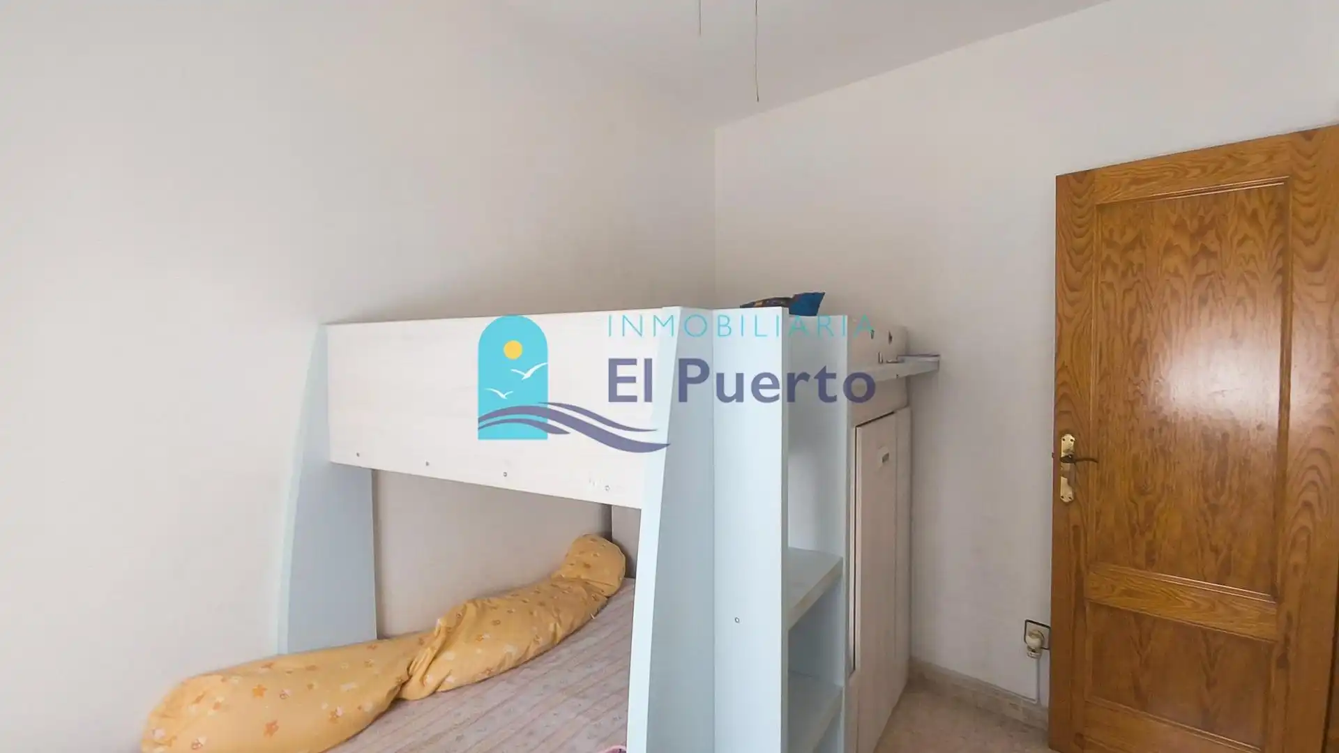 Habitación de Apartamento en venta en Mazarrón con Terraza, Amueblado y Alarma