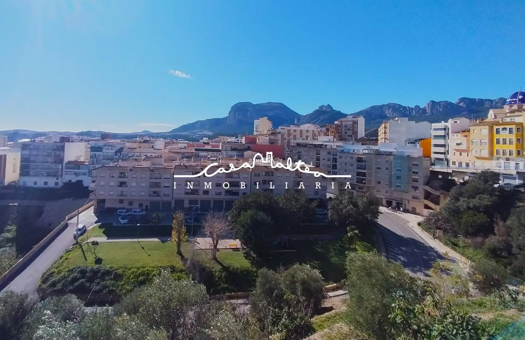 Vista exterior de Casa o xalet en venda en Callosa d'en Sarrià amb Jardí privat