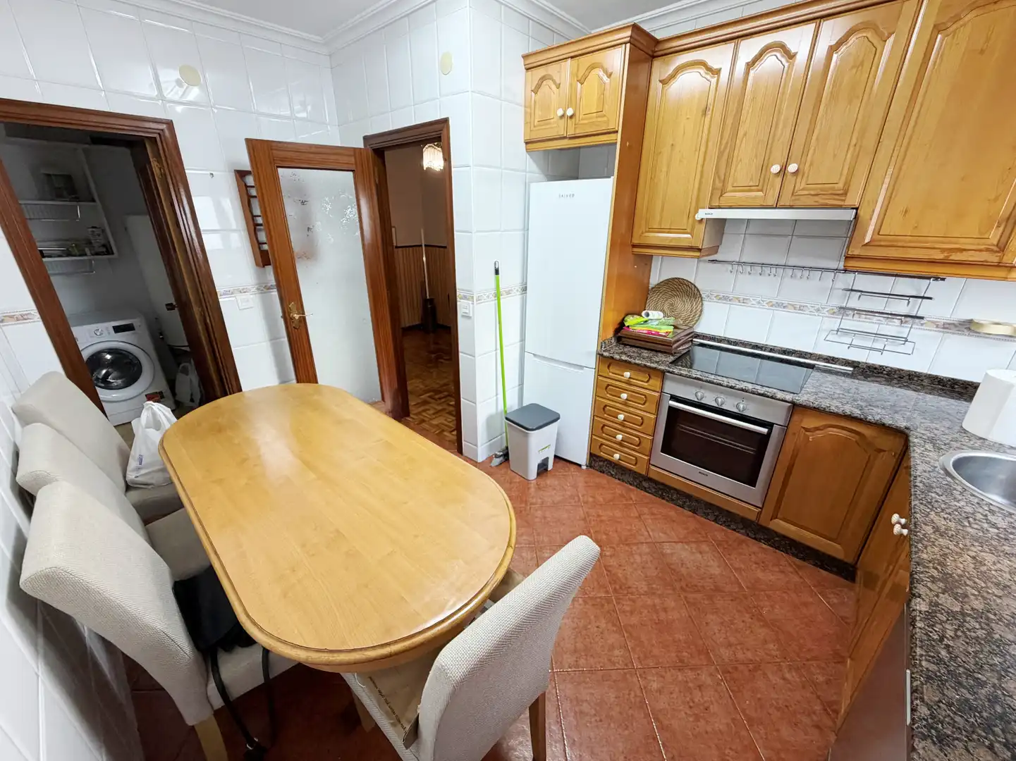 Kitchen of Flat for rent in Avilés  with Heating