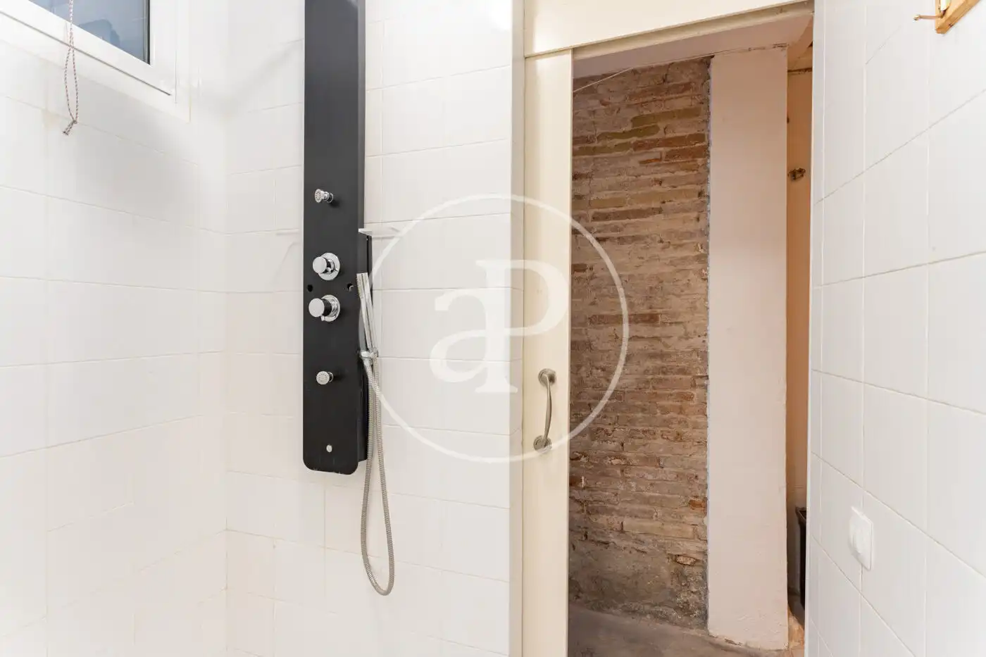 Baño de Piso en venta en Barcelona con Calefacción y Jardín privado