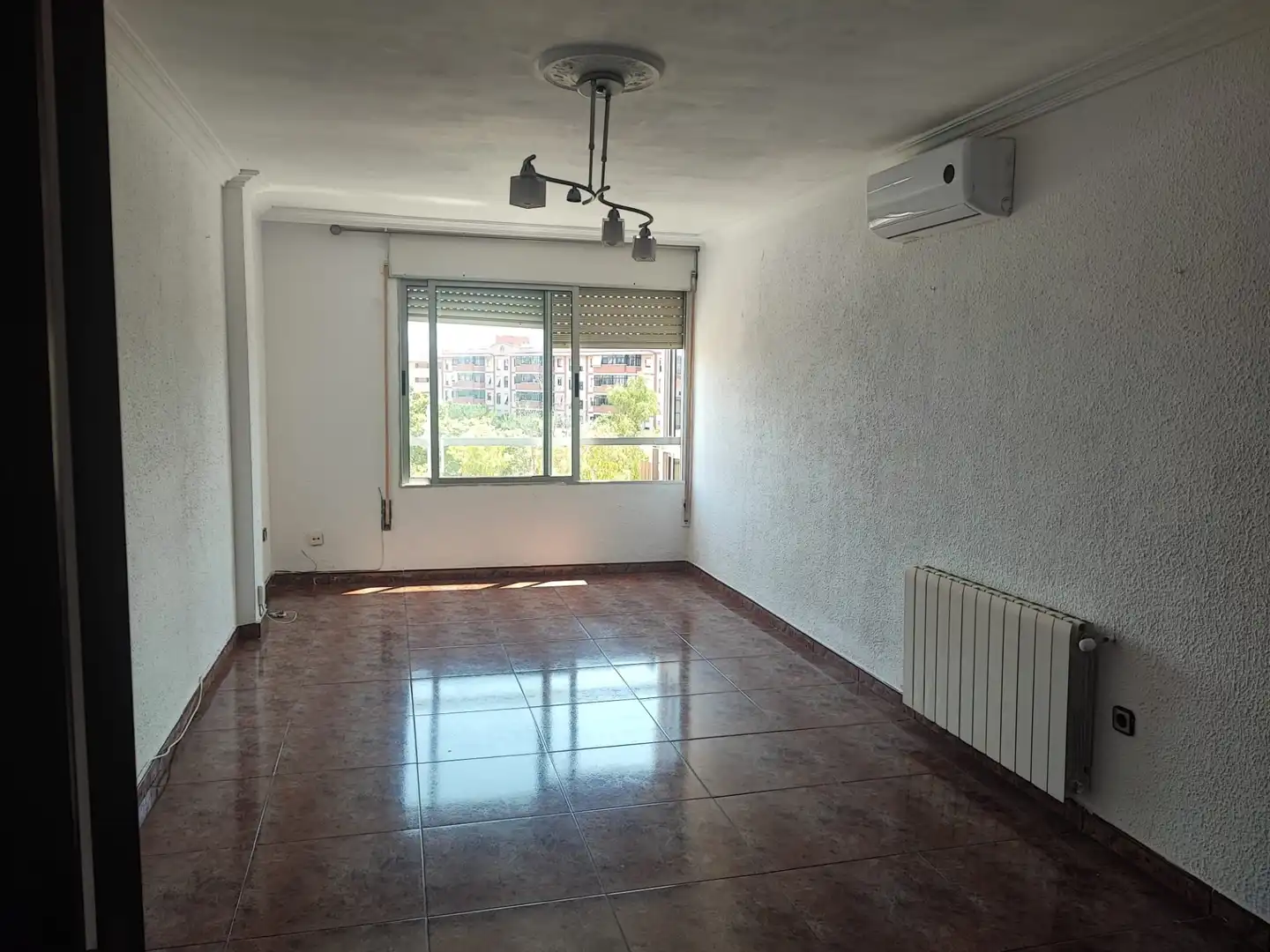 Sala d'estar de Pis en venda en Tarragona amb Aire condicionat, Calefacció i Forn