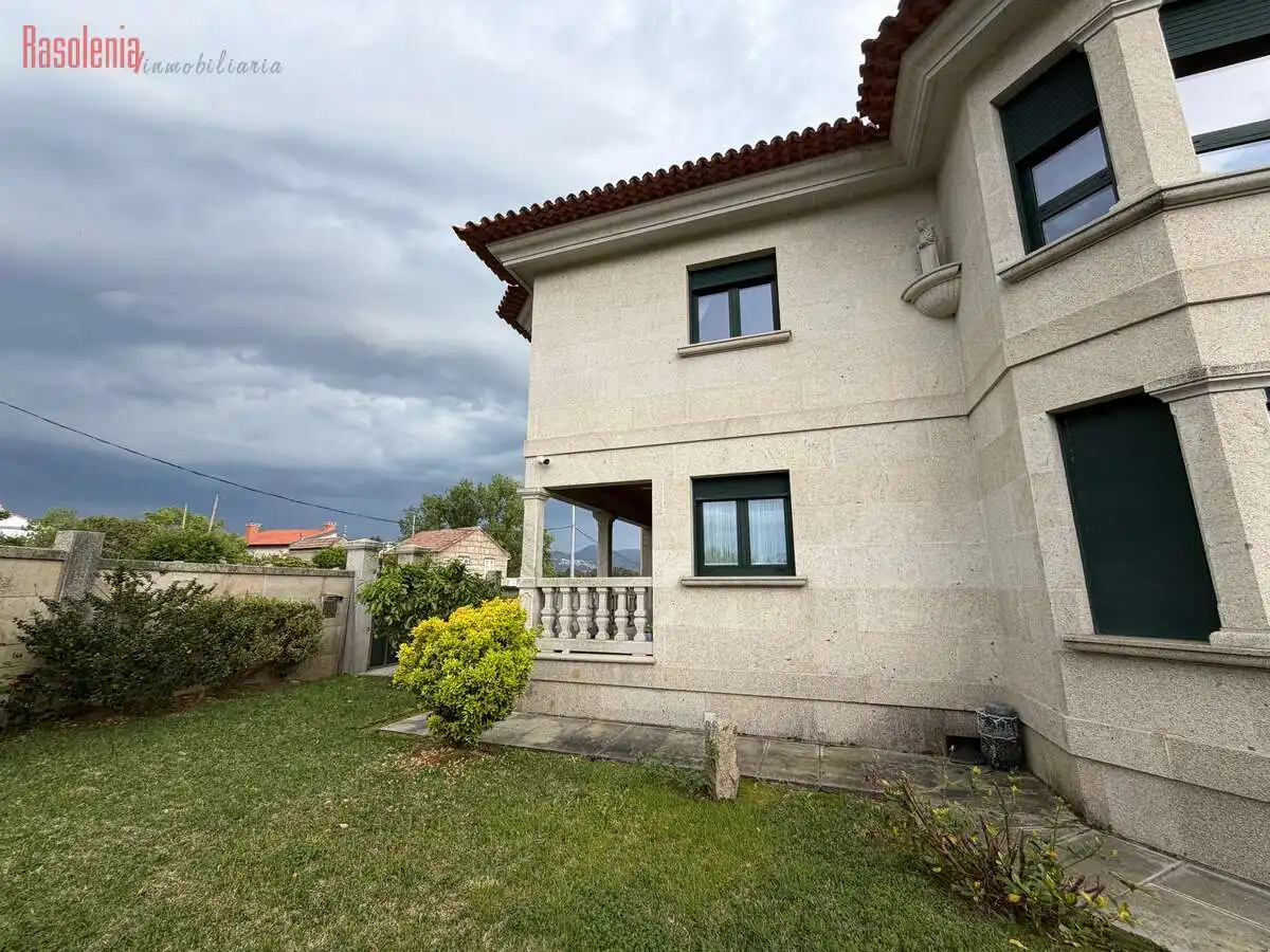 Exterior view of Houses for sale in Vigo   with Heating, Private garden and Terrace