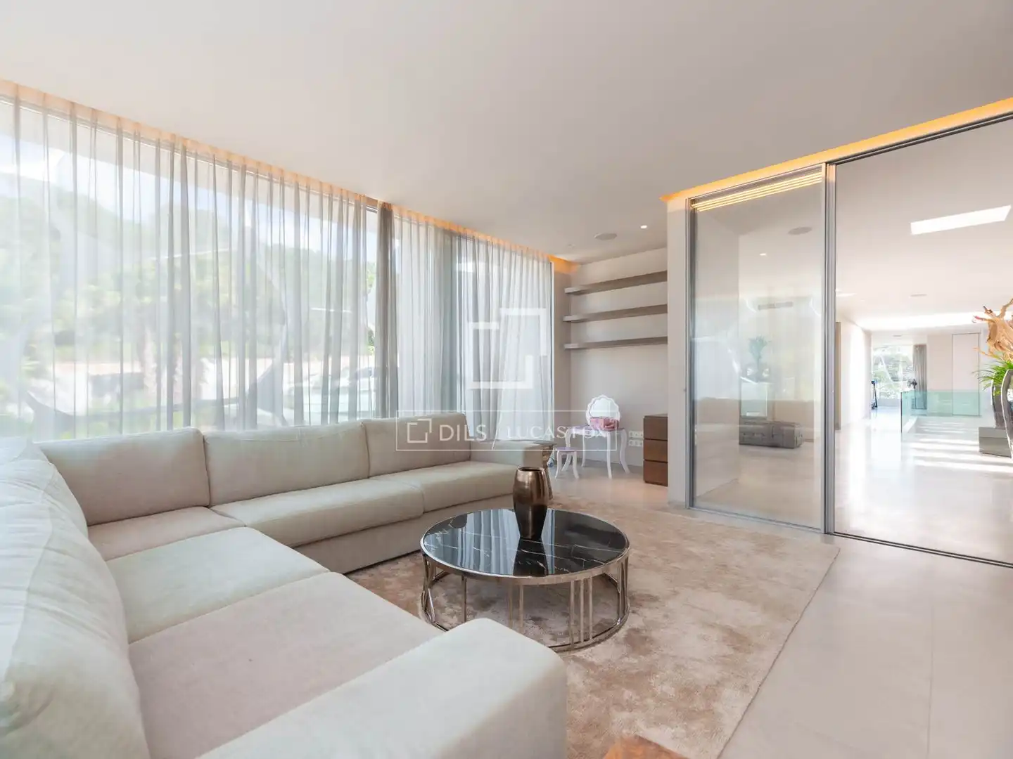 Living room of Houses for sale in Santa Eulària des Riu  with Air Conditioner, Heating and Private garden