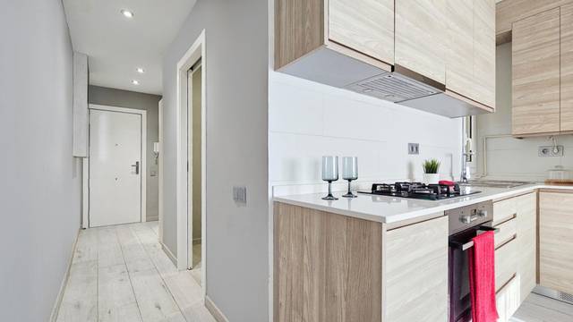 Piso en Venta en Calle DEGA BAHI en El Camp de l'Arpa del Clot